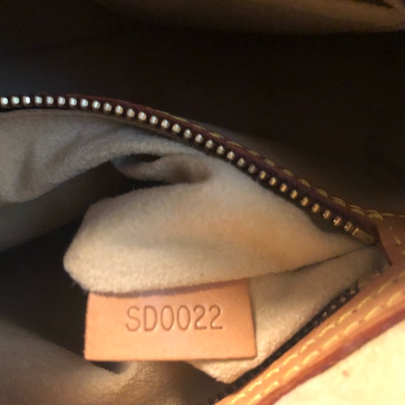 āSoldāLouis Vuitton Looping MM - Picture 9 of 9